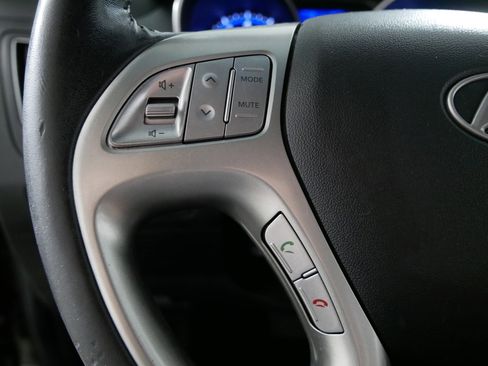 Used 2012 Hyundai Tucson GLS image 27