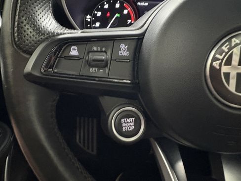 Used 2022 Alfa Romeo Giulia Ti image 24