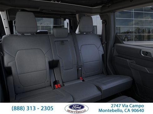 New 2026 Ford Bronco Outer Banks w/ Sasquatch Package AWD/4WD image 11