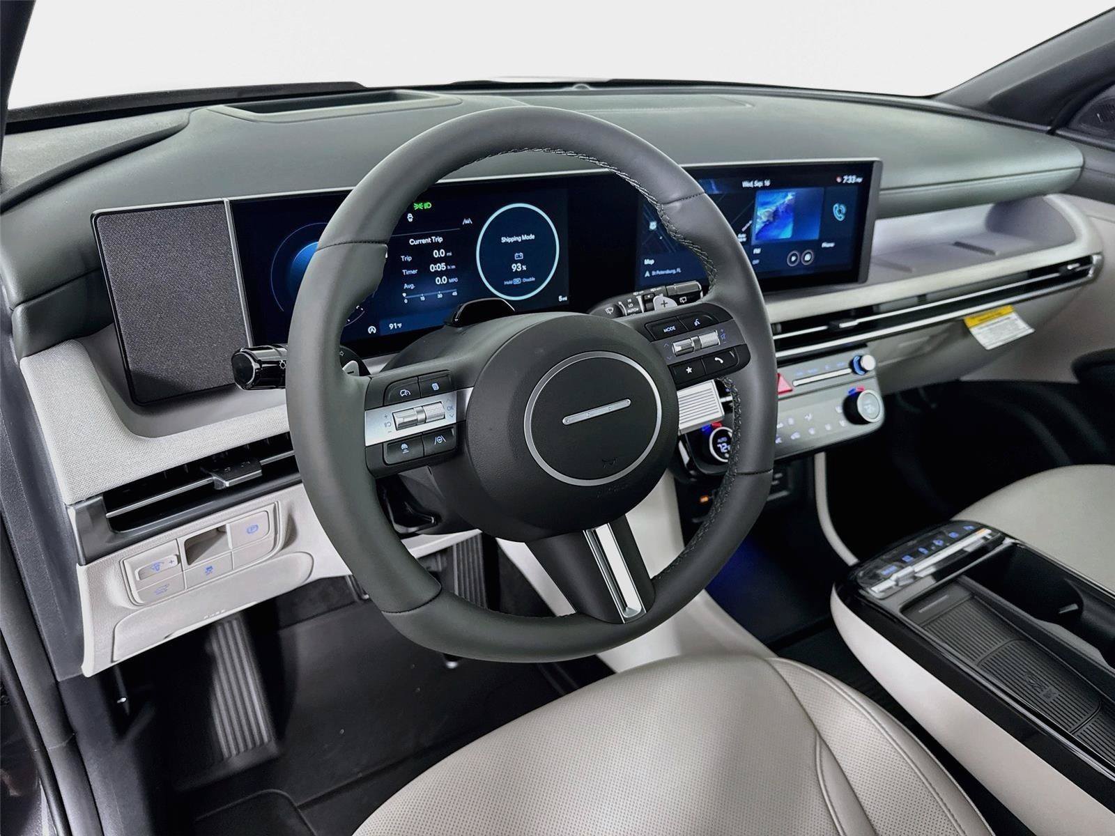 New 2026 Hyundai Tucson Limited FWD image 9