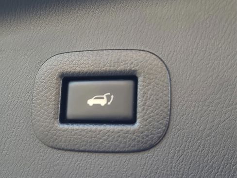 Used 2018 Nissan Armada SV w/ Driver Package image 25