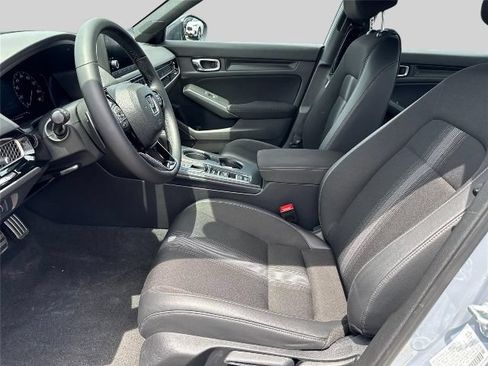 Used 2023 Honda Civic Sport image 9