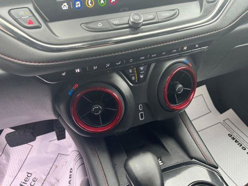 Used 2025 Chevrolet Blazer RS image 15