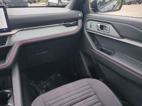 New 2026 Ford Explorer ST-Line w/ ST-Line Street Pack image 17