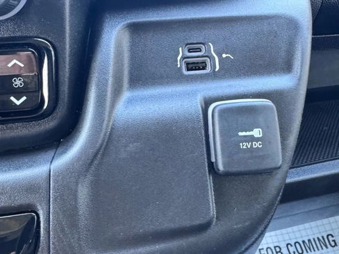 Used 2023 RAM ProMaster 2500 image 30