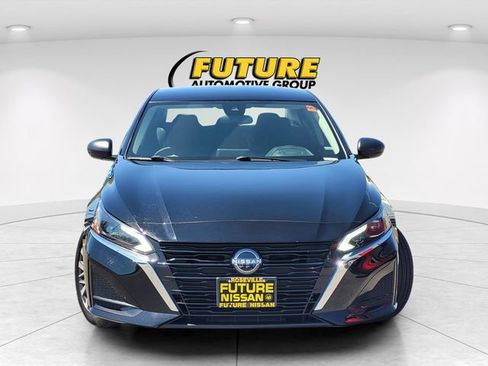 Certified 2025 Nissan Altima 2.5 SV FWD image 2