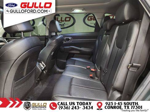 Used 2023 Kia Sorento S w/ Panoramic Sunroof Package image 14