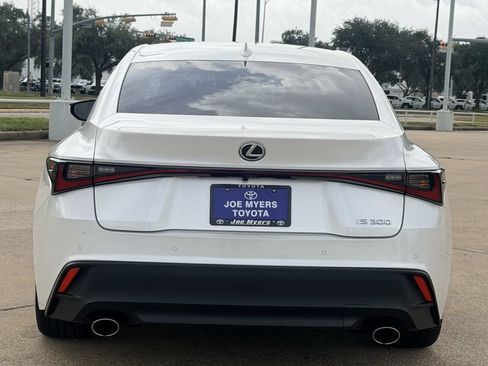 Used 2024 Lexus IS 300 w/ Comfort Package RWD image 9