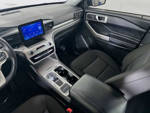 Used 2022 Ford Explorer XLT image 20