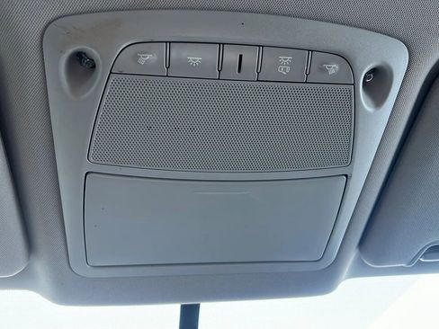 Used 2016 Nissan Rogue SV image 21