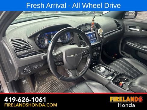 Used 2017 Chrysler 300 S w/ 300S Premium Group AWD/4WD image 19