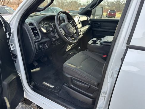 Used 2024 RAM 3500 Tradesman image 8