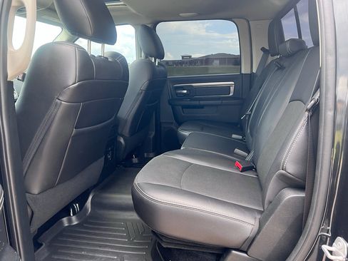 Used 2017 RAM 1500 Sport w/ Black Ram 1500 Sport Group AWD/4WD image 18