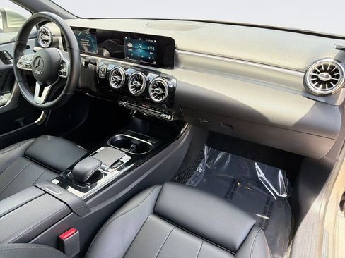 Used 2019 Mercedes-Benz A 220 image 32