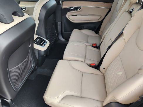New 2026 Volvo XC90 B6 Plus w/ Protection Package Premier image 17