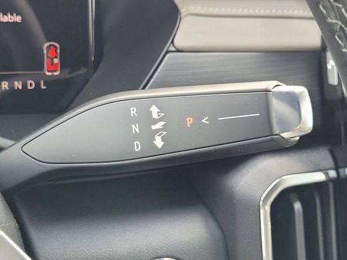 New 2026 GMC Acadia Elevation w/ Elevation Premium Package FWD image 17