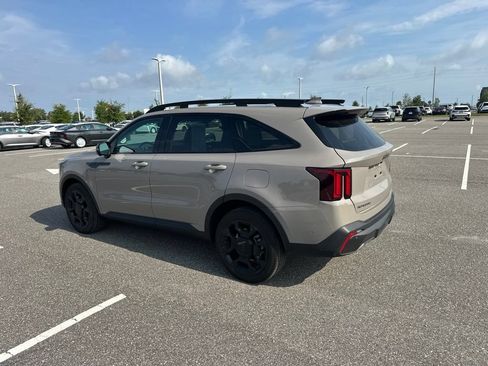Certified 2025 Kia Sorento SX AWD/4WD image 11