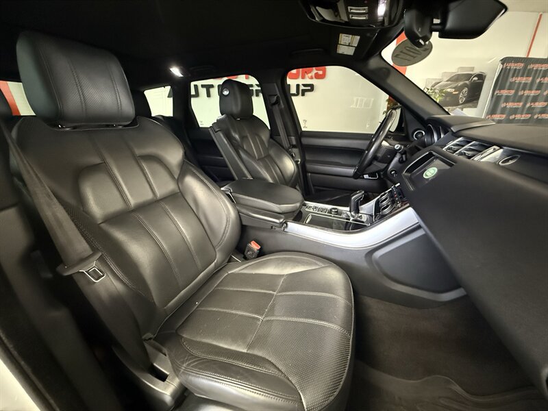 Used 2017 Land Rover Range Rover Sport HSE AWD/4WD image 22