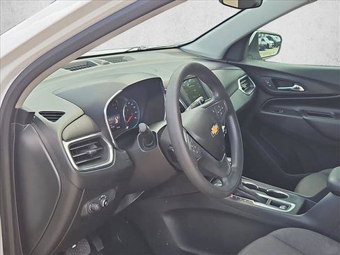 Used 2019 Chevrolet Equinox LT FWD image 10