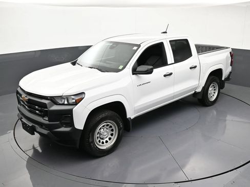 Used 2023 Chevrolet Colorado W/T RWD image 15