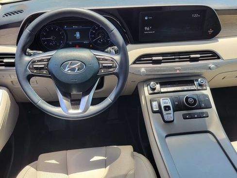 Used 2021 Hyundai Palisade SEL w/ Premium Package FWD image 6