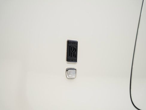 Used 2013 Rolls-Royce Phantom Drophead Coupe image 26