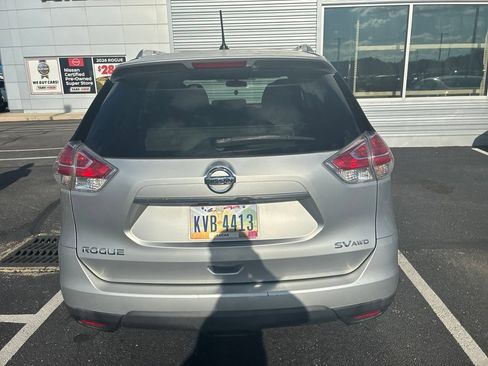 Used 2016 Nissan Rogue SV w/ SV Premium Package AWD/4WD image 5