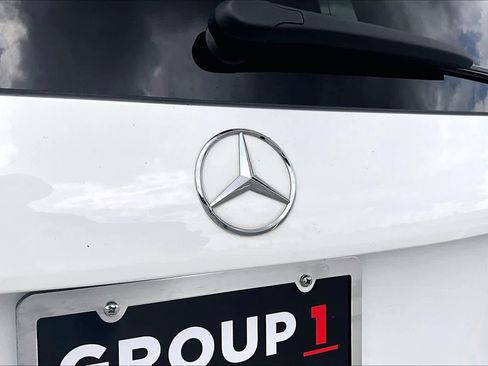 Used 2025 Mercedes-Benz GLB 250 image 31