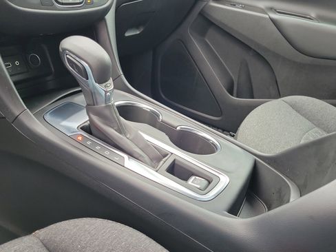 Used 2022 Chevrolet Equinox LT FWD image 29