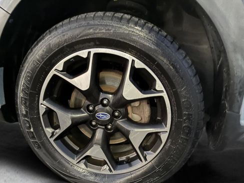 Used 2019 Subaru Crosstrek 2.0i Premium w/ Popular Package #4 image 18