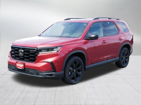 Used 2025 Honda Pilot Black Edition image 3