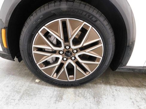 Used 2024 Ford Mustang Mach-E Premium image 10