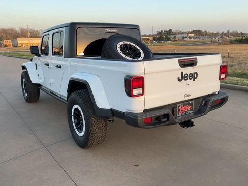 New 2025 Jeep Gladiator Sport image 6