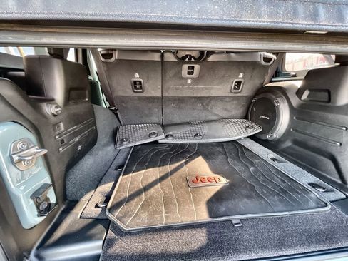 Used 2023 Jeep Wrangler Unlimited Rubicon w/ Cold Weather Group image 25