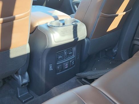 Used 2021 Nissan Titan Platinum Reserve w/ Moonroof Package image 17