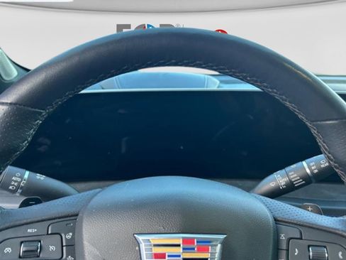 Used 2024 Cadillac XT4 Sport image 15