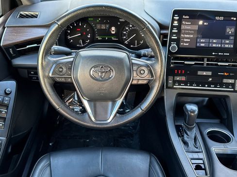 Used 2022 Toyota Avalon XLE image 28