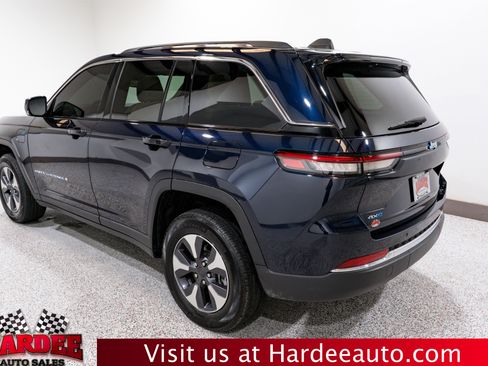 Used 2023 Jeep Grand Cherokee 4WD 4xe image 3