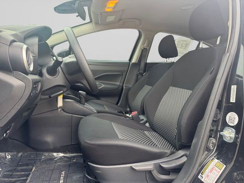 Used 2023 Nissan Versa S w/ Trunk Package FWD image 10