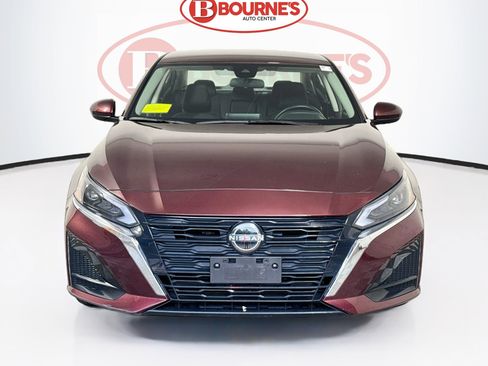 Used 2023 Nissan Altima 2.5 SV AWD/4WD image 4