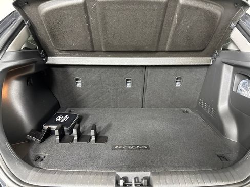 Used 2022 Hyundai Kona SEL w/ Cargo Package FWD image 21