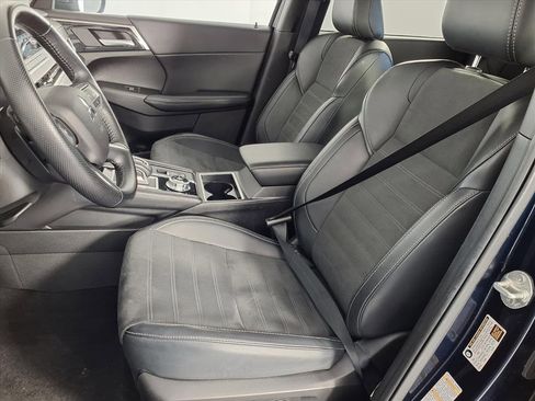 Used 2024 Mitsubishi Outlander SE Black Edition image 20