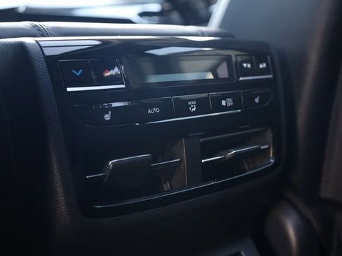 Used 2024 Acura MDX SH-AWD w/ Advance Package image 29