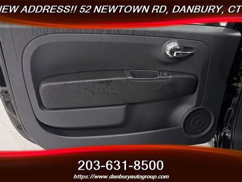 Used 2017 FIAT 500 Lounge FWD image 10