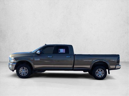 Used 2015 RAM 2500 Laramie w/ Convenience Group image 9