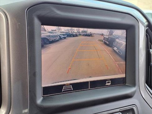 Used 2022 Chevrolet Silverado 1500 Custom image 5