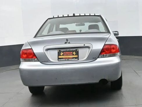 Used 2005 Mitsubishi Lancer ES FWD image 8
