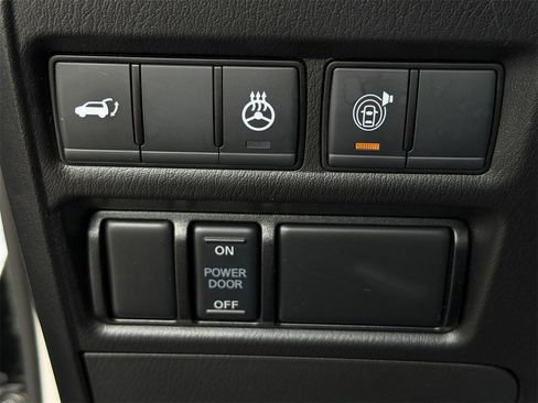 Used 2024 Nissan Armada SL image 23