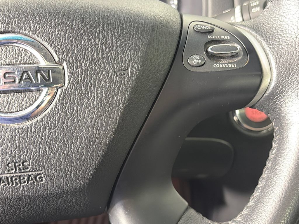 Used 2016 Nissan Pathfinder Platinum AWD/4WD image 18