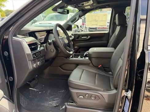 New 2026 GMC Yukon Denali w/ Sun & Power Step Package AWD/4WD image 8